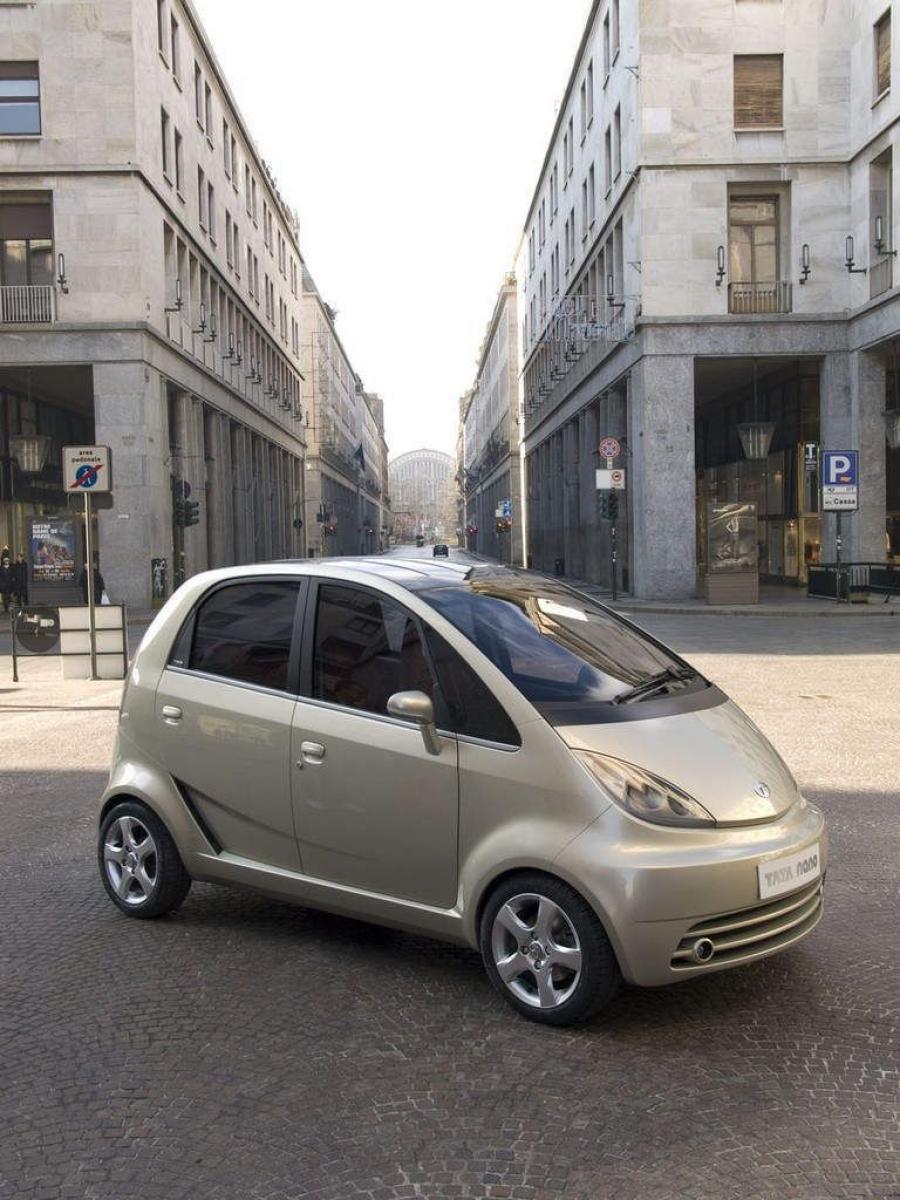  Tata Nano Europa Concept 2009 года  (фото 14 из 25)